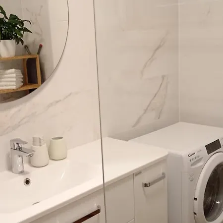 Twins 1 By Guide Thurinici